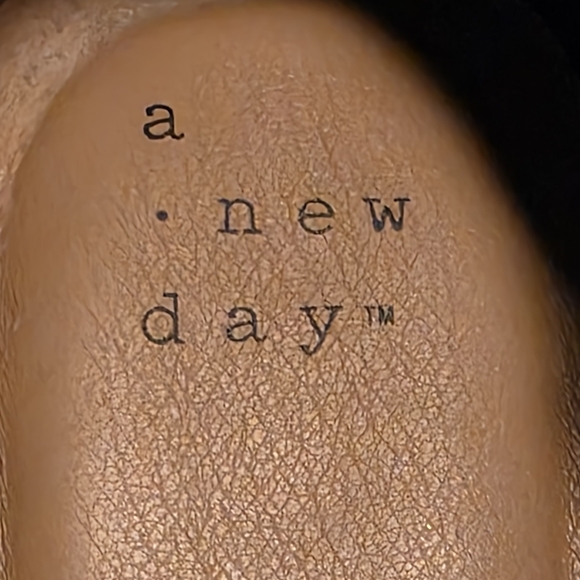 A New Day Faux Leather Booties Side Buckle, Zipper, Size 8 Black Ankle Boots - Picture 7 of 9